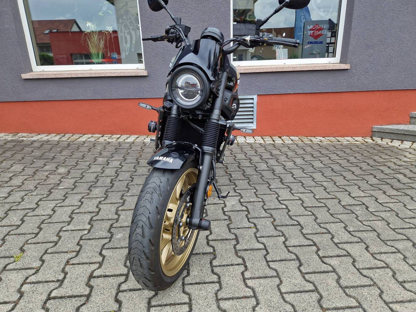 Yamaha XSR700