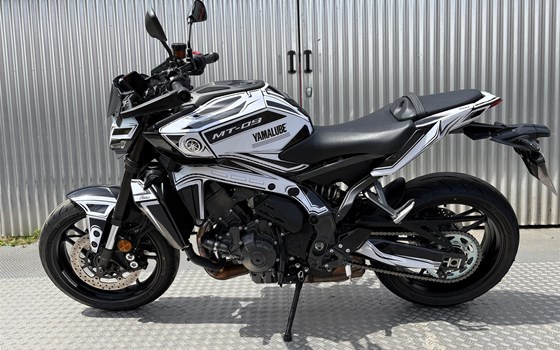 Gebrauchtmotorrad Yamaha MT-09 Y-AMT 35kW - Bild 15