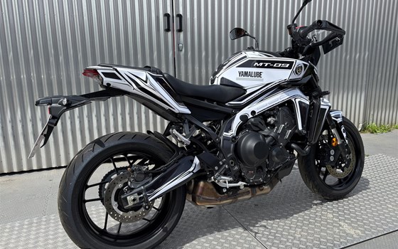 Gebrauchtmotorrad Yamaha MT-09 Y-AMT 35kW - Bild 3