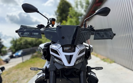 Gebrauchtmotorrad Yamaha MT-09 Y-AMT 35kW - Bild 4