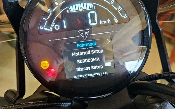Gebrauchtmotorrad Triumph Trident 660 - Bild 15