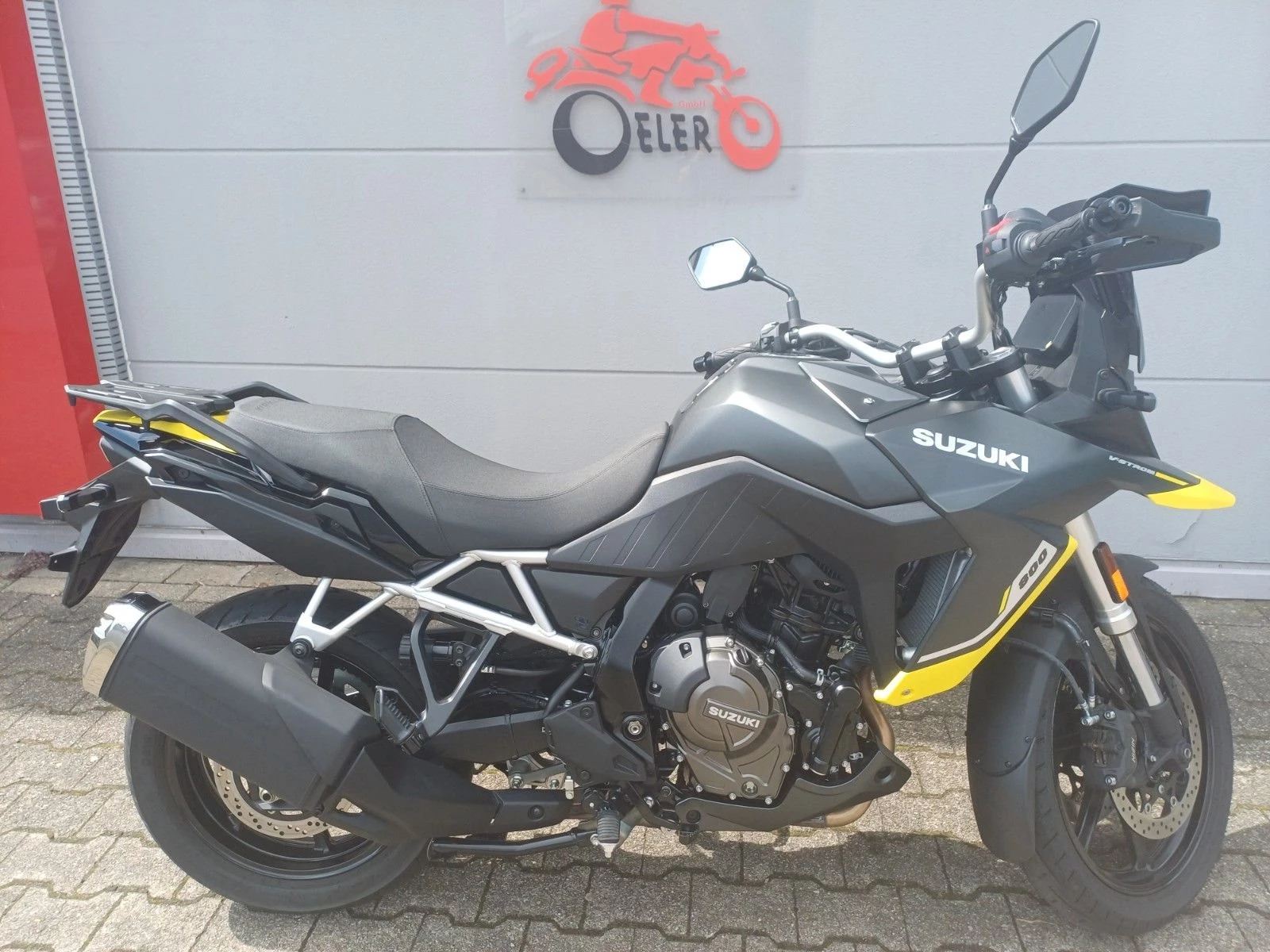 Suzuki V-Strom 800