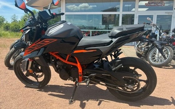 Neufahrzeug KTM 390 Duke - Bild 2