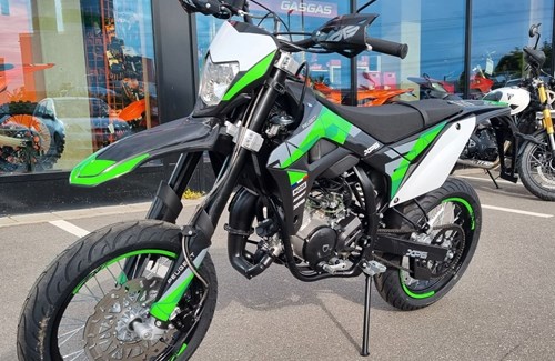 Neumotorrad Peugeot XP6 Supermotard R