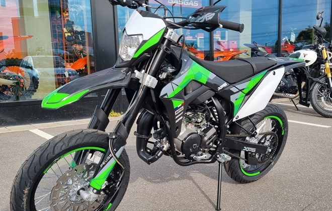 Peugeot XP6 Supermotard R