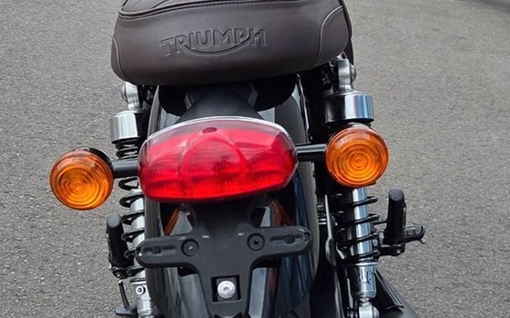 Gebrauchtmotorrad Triumph Bonneville T120 Black - Bild 5