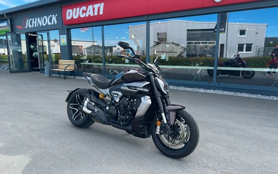Gebrauchtmotorrad Ducati XDiavel V4 - Bild 1