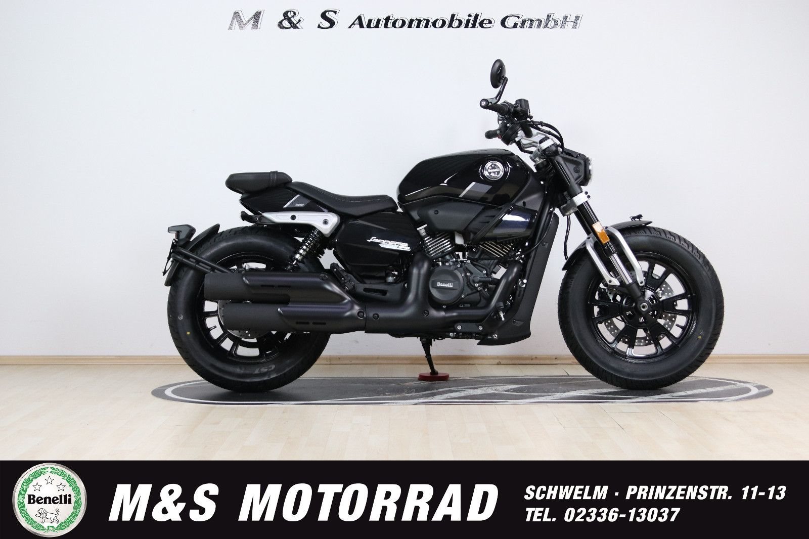 Benelli Leoncino Bobber 400