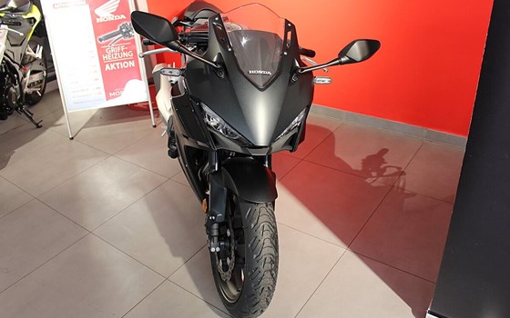 Neufahrzeug Honda CBR500R E-Clutch - Bild 4