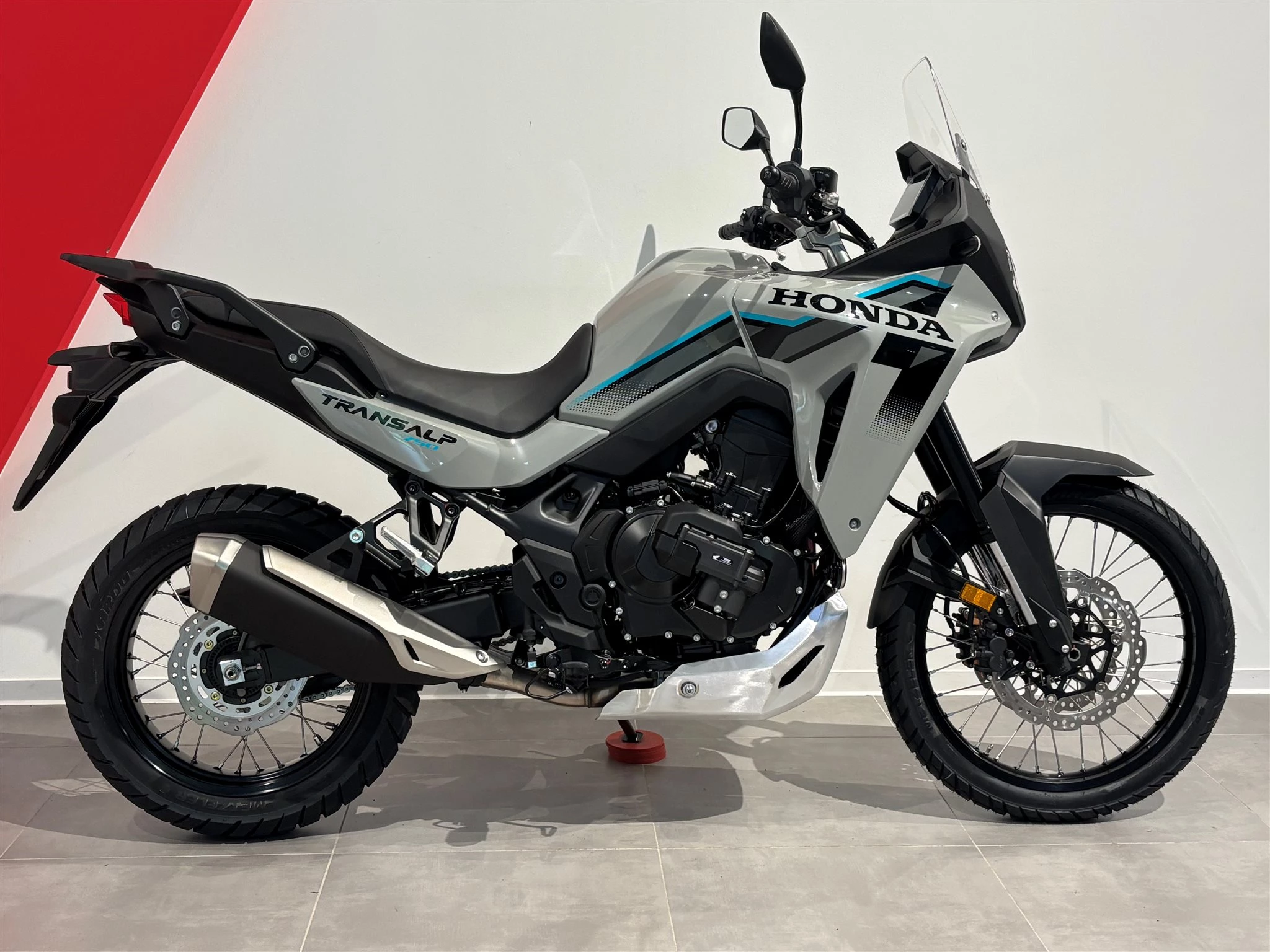 Honda XL750 Transalp E-Clutch