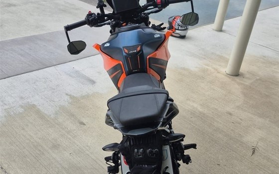 Motorrad Occasion KTM 125 Duke - Bild 3