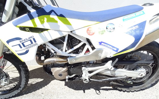 Gebrauchtmotorrad Husqvarna 701 Enduro - Bild 6