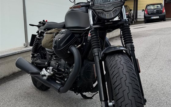 Gebrauchtmotorrad Moto Guzzi V9 Bobber - Bild 1