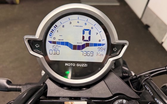 Gebrauchtmotorrad Moto Guzzi V9 Bobber - Bild 13