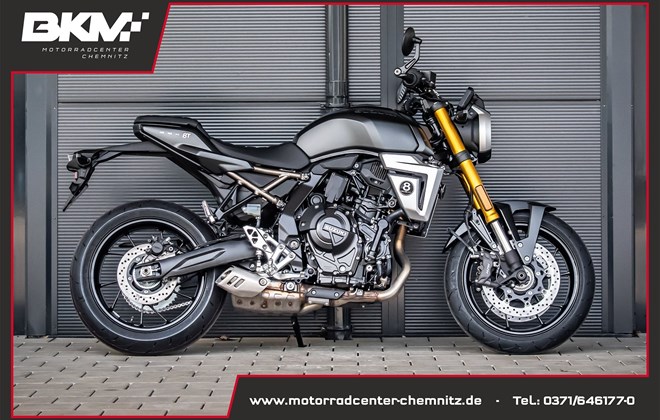 Suzuki GSX-8T