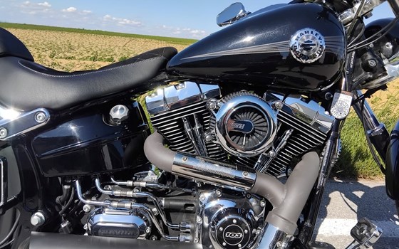 Gebrauchtmotorrad Harley-Davidson Softail Breakout FXSB - Bild 1