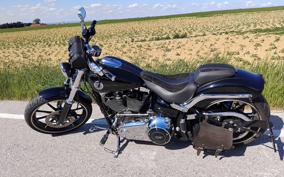 Gebrauchtmotorrad Harley-Davidson Softail Breakout FXSB - Bild 11