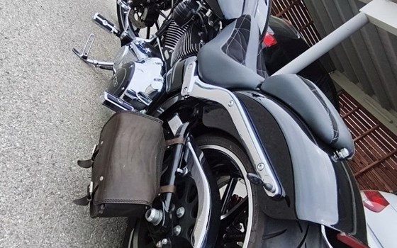 Gebrauchtmotorrad Harley-Davidson Softail Breakout FXSB - Bild 3