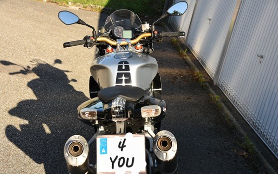 Gebrauchtmotorrad Aprilia RSV 1000 Tuono R - Bild 3
