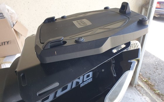 Gebrauchtmotorrad Aprilia RSV 1000 Tuono R - Bild 7