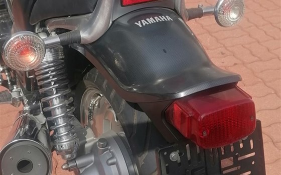 Gebrauchtmotorrad Yamaha V-Max VMX 1200 - Bild 2