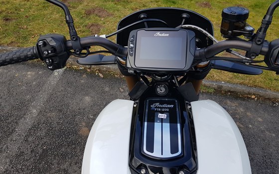 Gebrauchtmotorrad Indian FTR 1200 S - Bild 3