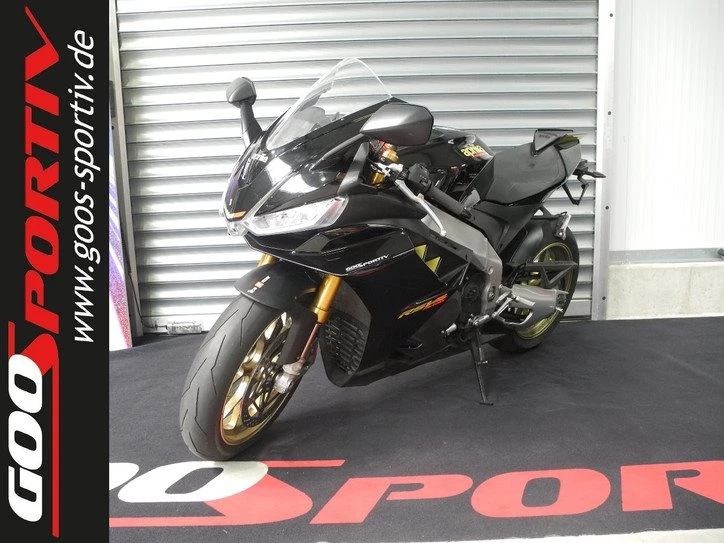 Aprilia RSV4 1100 Factory