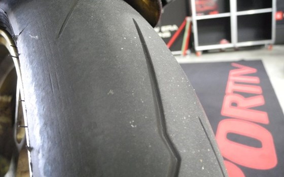 Gebrauchtmotorrad Aprilia RSV4 1100 Factory - Bild 10