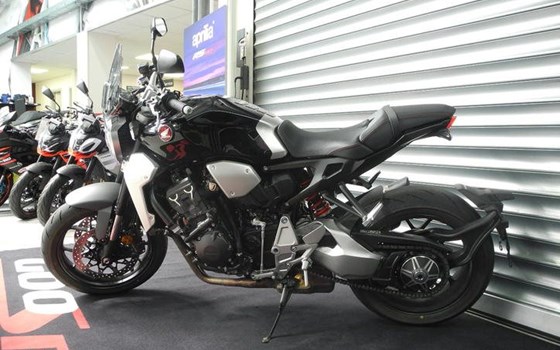 Gebrauchtmotorrad Honda CB 1000 R - Bild 2