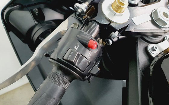 Gebrauchtmotorrad Yamaha YZF-R6 - Bild 10