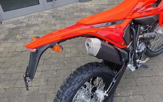 Neufahrzeug Beta RR 125 4T LC Enduro - Bild 18