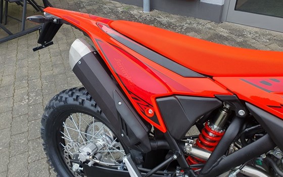 Neufahrzeug Beta RR 125 4T LC Enduro - Bild 4