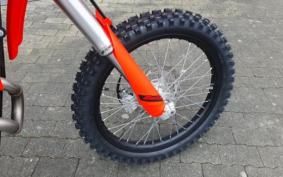 Neufahrzeug Beta RR 125 4T LC Enduro - Bild 7