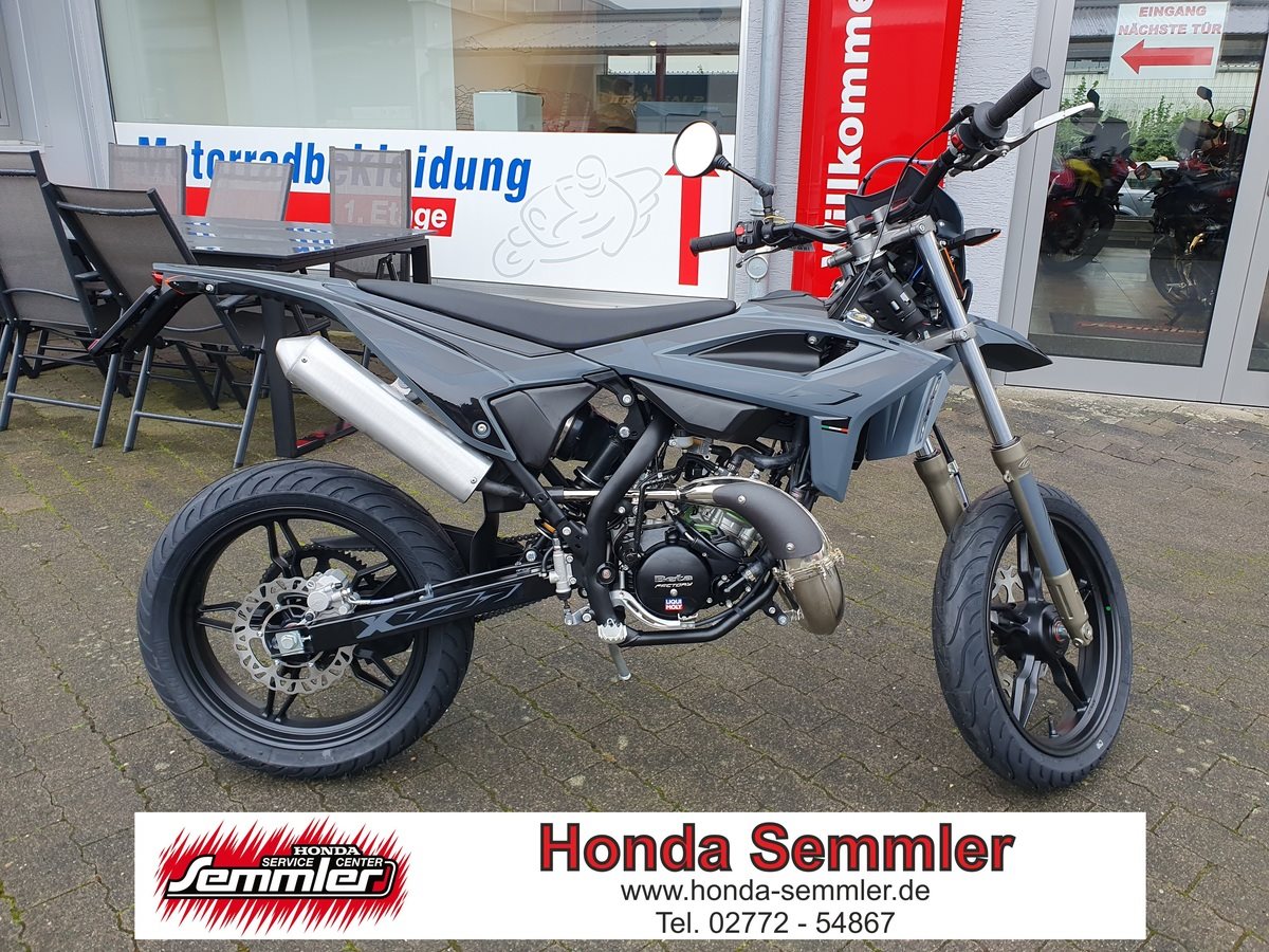 Beta RR Motard 2T 50 X special edition