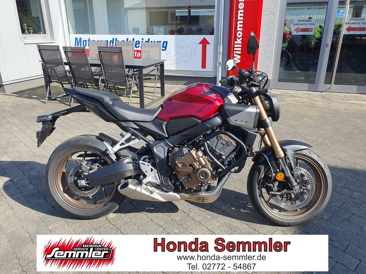 Honda CB650R E-Clutch