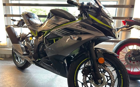 Neufahrzeug Kawasaki Ninja 125 - Bild 2