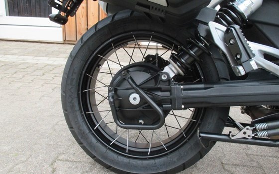 Gebrauchtmotorrad Moto Guzzi V85 TT - Bild 13