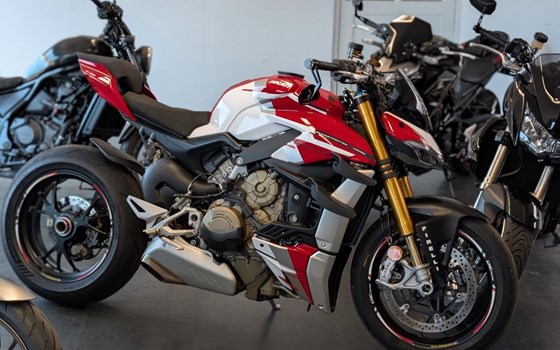 Gebrauchtmotorrad Ducati Streetfighter V4 S - Bild 1