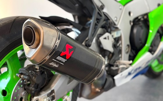 Gebrauchtmotorrad Kawasaki Ninja ZX-10R 40th Anniversary Edition - Bild 6