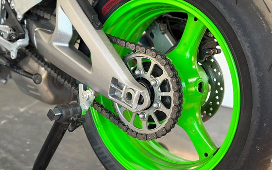 Gebrauchtmotorrad Kawasaki Ninja ZX-10R 40th Anniversary Edition - Bild 8