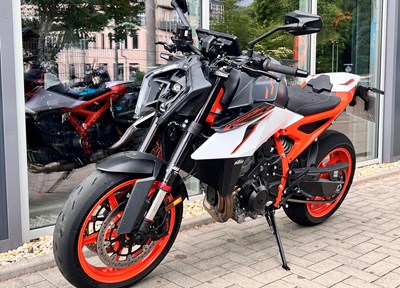GEBRAUCHTFAHRZEUG KTM 990 Duke R