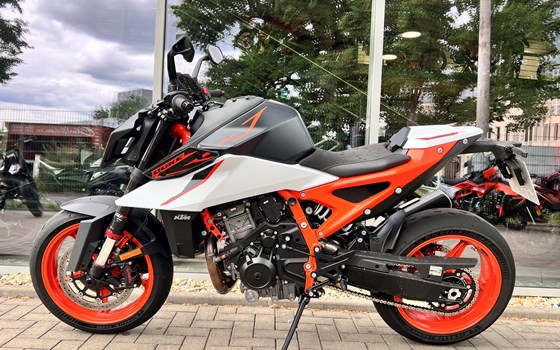 Gebrauchtmotorrad KTM 990 Duke R - Bild 2