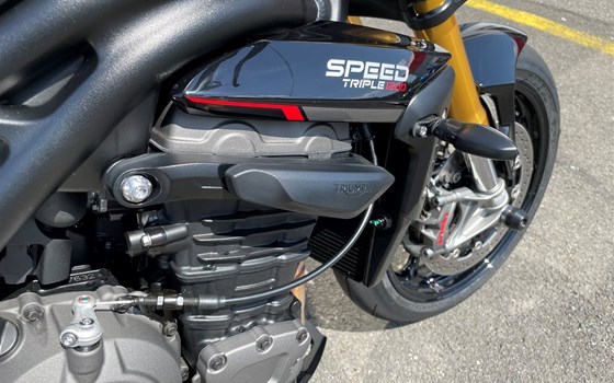 Gebrauchtmotorrad Triumph Speed Triple 1200 RS - Bild 6