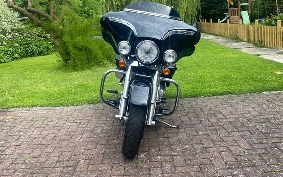 Gebrauchtmotorrad Harley-Davidson Street Glide FLHX - Bild 5