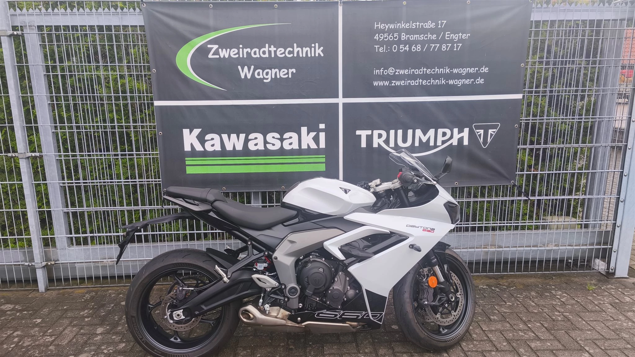 Triumph Daytona 660