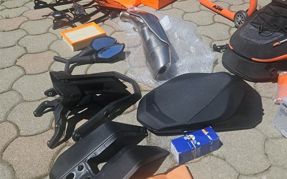 Gebrauchtmotorrad KTM 890 Duke - Bild 10