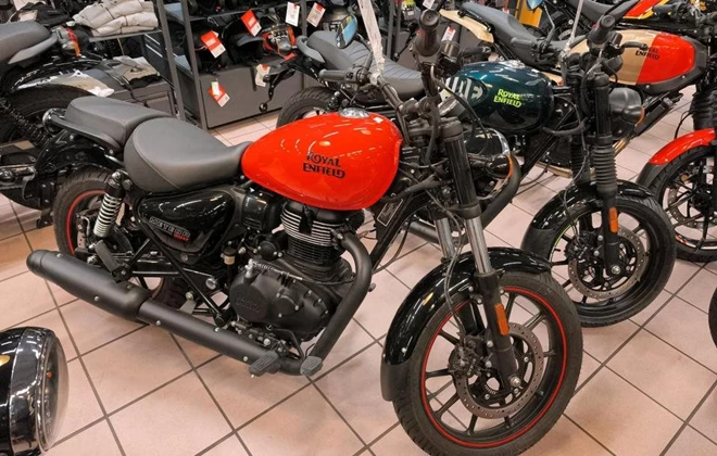 Royal Enfield Meteor 350 Fireball