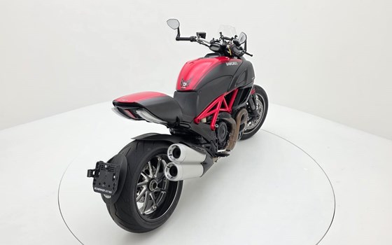 Motorrad Occasion Ducati Diavel 1200 - Bild 4