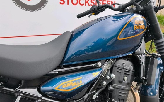 Neufahrzeug Royal Enfield Guerrilla 450 - Bild 10