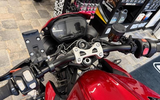 Gebrauchtmotorrad Triumph Street Triple 765 RS - Bild 11